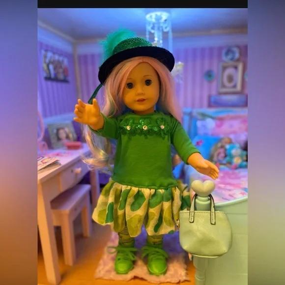 Four Piece St. Paddy’s Oufit - Picture 6 of 6